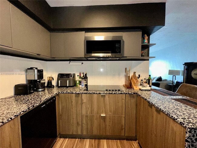 Foto del edificio - 1135 101st St