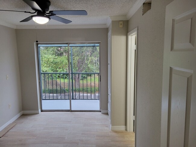 Building Photo - AVAILABLE in March! Waterside at Cranes Ro...