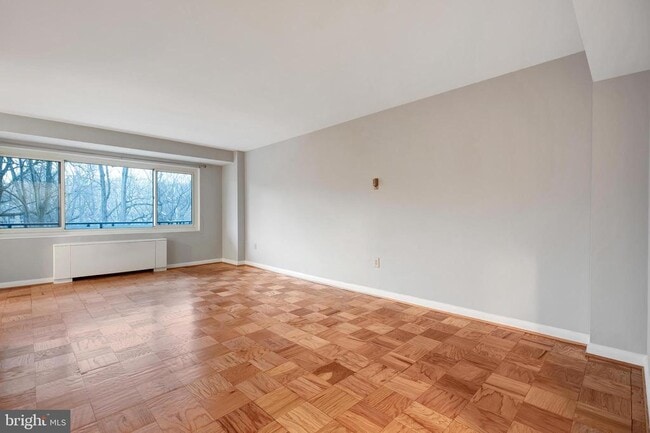 Foto del edificio - 4201 Cathedral Ave NW
