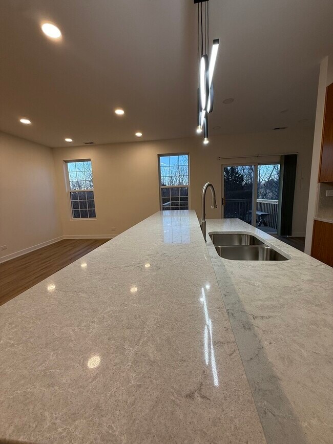 Foto del edificio - 16212 Golf View Dr