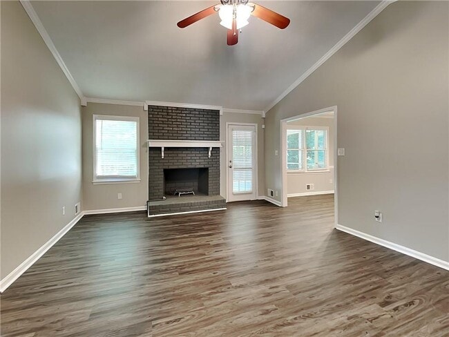 Foto del edificio - 1464 Cherry Hill Rd SW