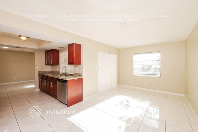 Foto del edificio - 700 S Rainbow Dr