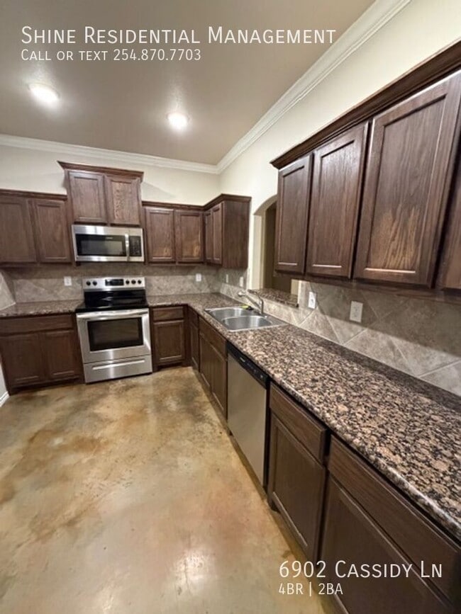 Building Photo - 6902 Cassidy Ln