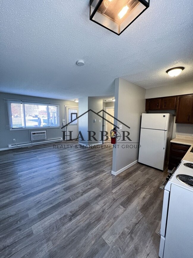 Building Photo - 1 Bedroom 1 Bath - New Avon - SPECIAL: App...