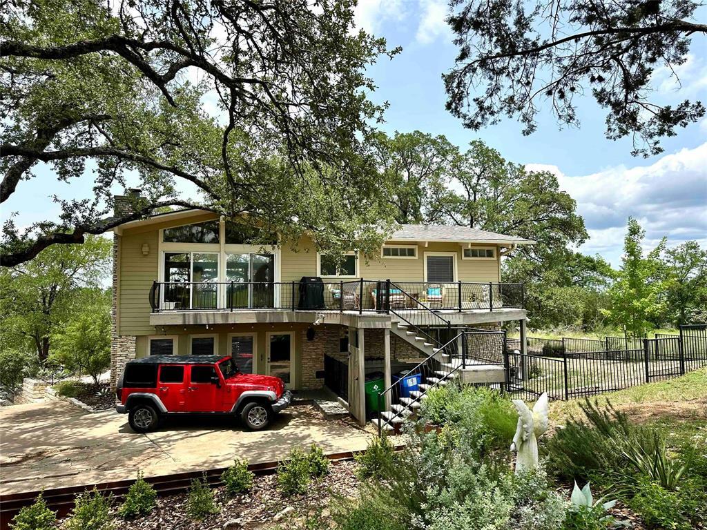 Primary Photo - 709 Sunfish St