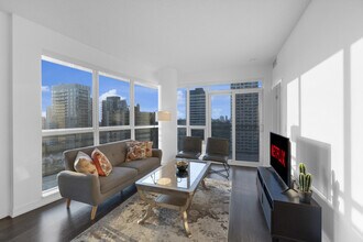 Building Photo - 98 Lillian St