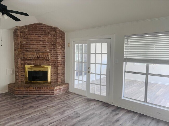 Foto del edificio - 3907 Windmill St