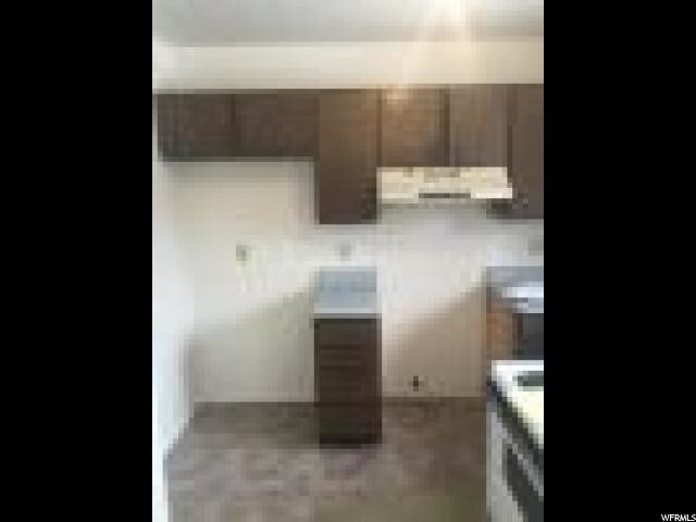 Building Photo - 6662 Golden Gate Cir