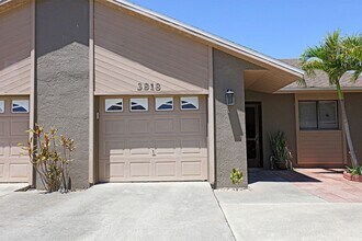 Building Photo - 3818 SW 7th Pl