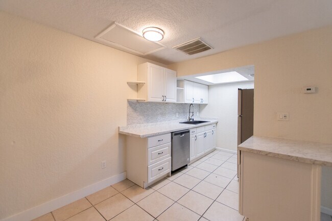 Building Photo - 1414 San Juan Ct