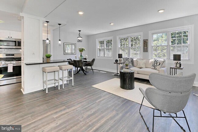 Building Photo - 3215 Ravensworth Pl