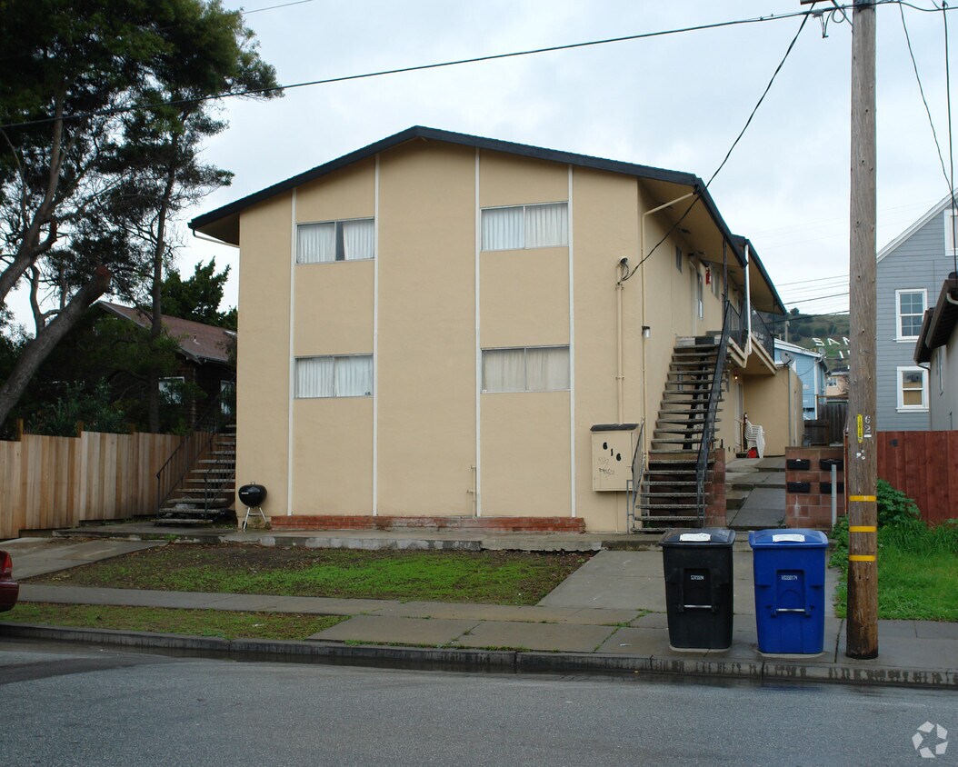 Building Photo - 616 Railroad Ave