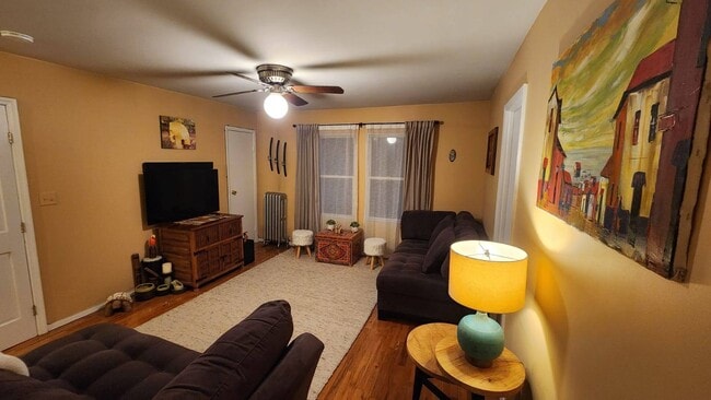 Building Photo - 1870 E 12th St