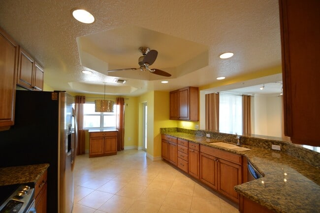 Building Photo - BEAUTIFUL RIVERFRONT 3/3 CONDO IN MERRITT ...