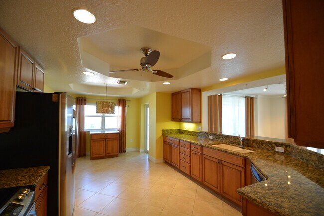 Foto del edificio - BEAUTIFUL RIVERFRONT 3/3 CONDO IN MERRITT ...
