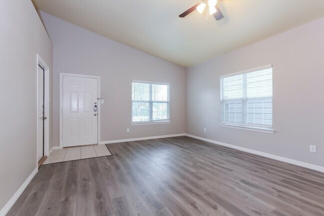 Building Photo - 21327 Sweet Grass Ln