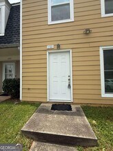 Building Photo - 1501 Kessock Way