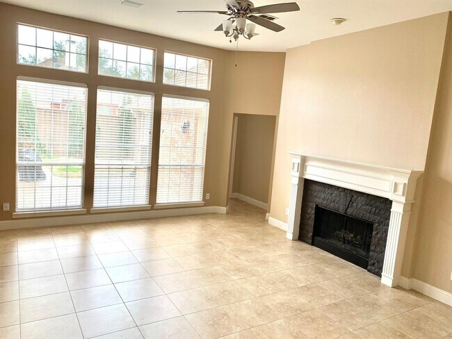 Foto del edificio - 4657 Baldwin Ln
