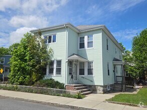Building Photo - 19 Fowler St