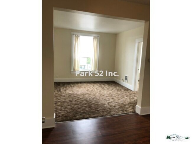 Building Photo - 601 N Anderson St