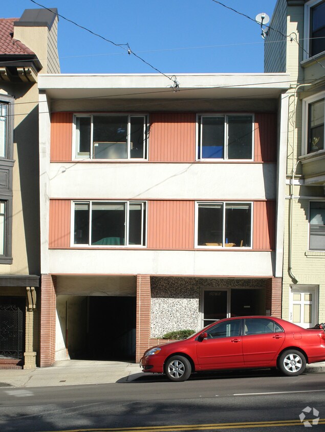 Primary Photo - 2470 Fulton St