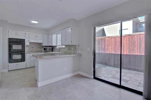 Foto del edificio - 14822 Sopras Cir