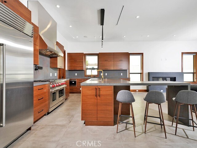 Foto del edificio - 17091 Edgewater Ln