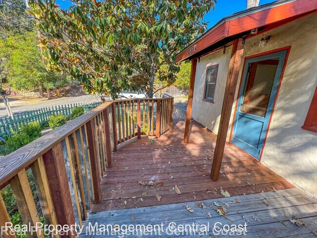Building Photo - 1 br, 1 bath House - 5585 Tunitas, Unit A