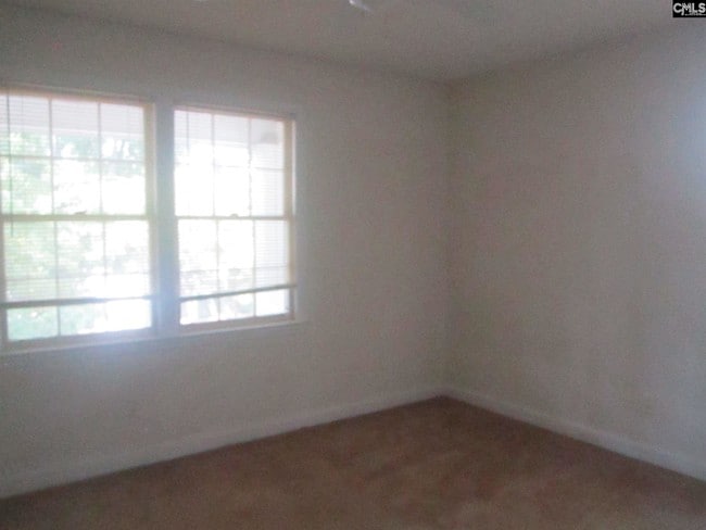 Building Photo - 508 Deerwood St