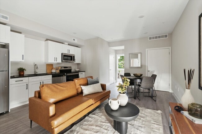 Luxurious New Construction Bi-Level 3-bedr... - Luxurious New Construction Bi-Level 3-bedr... Apartment