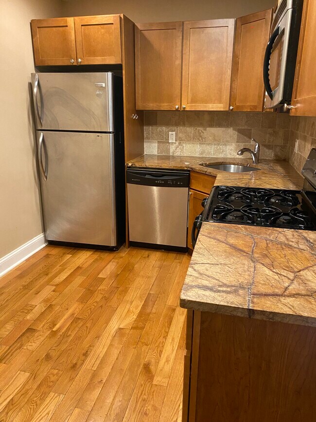 Foto del edificio - 1838 S 10th St