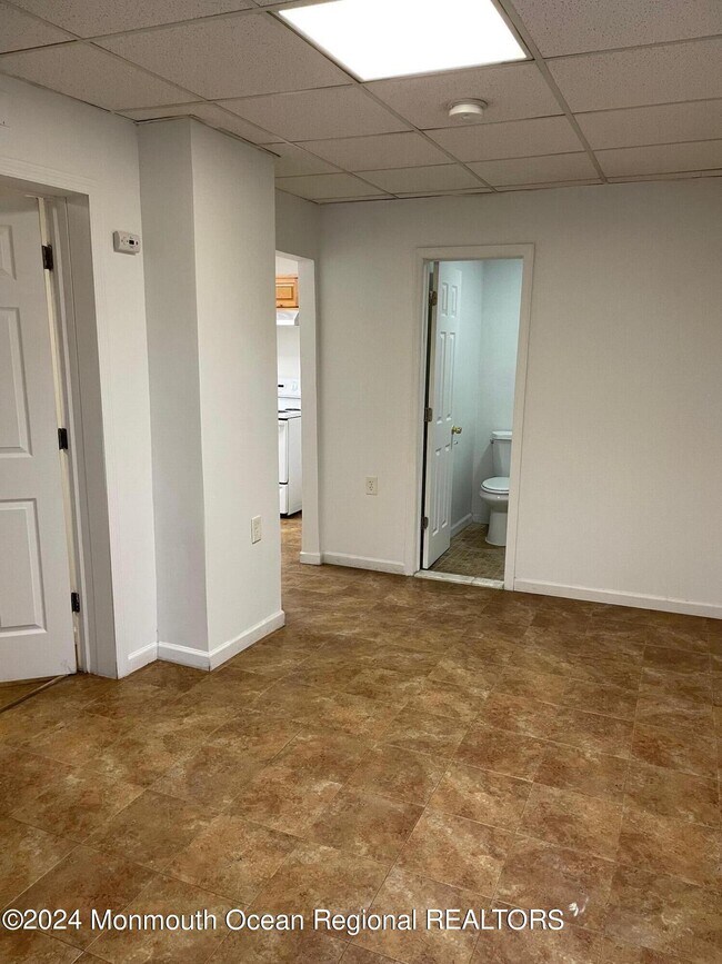 Building Photo - 43 Seabreeze Way