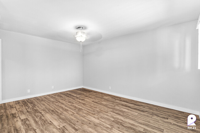 Building Photo - 803-809 Tirado St