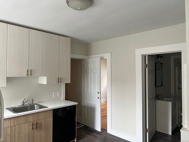 Foto del edificio - 93 Westfield Ave