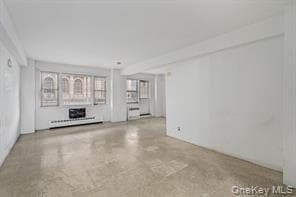 Foto del edificio - 89-15 Parsons Blvd