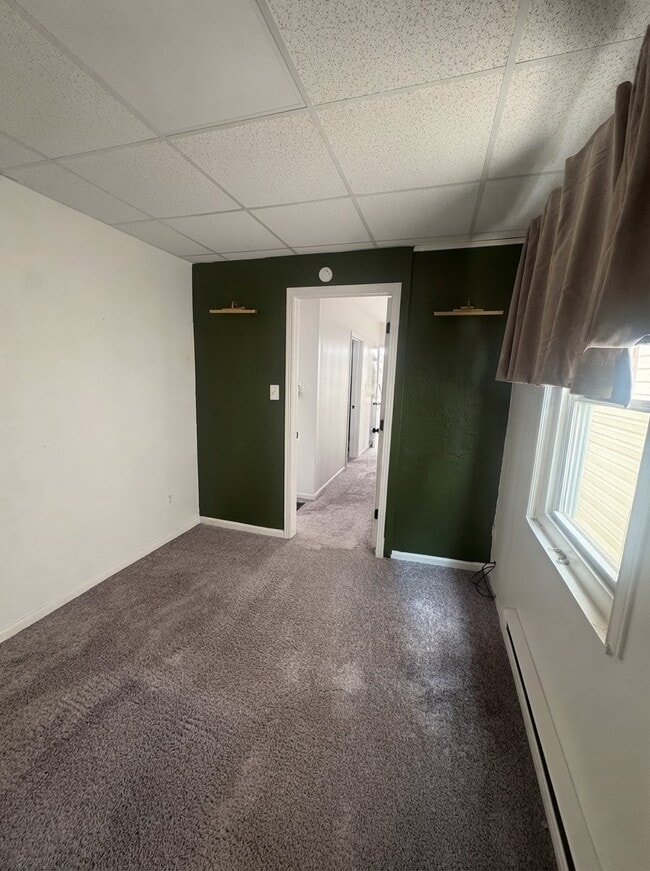 Building Photo - 305 Paur St