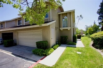 Building Photo - 21082 Berry Glen
