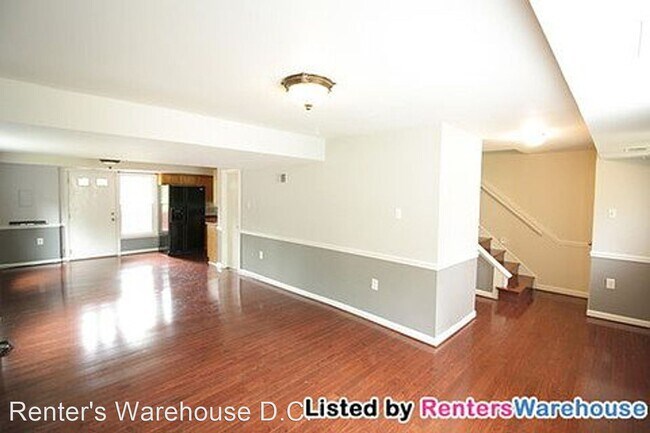 Building Photo - 4 br, 2.5 bath House - 7926 Central Park C...