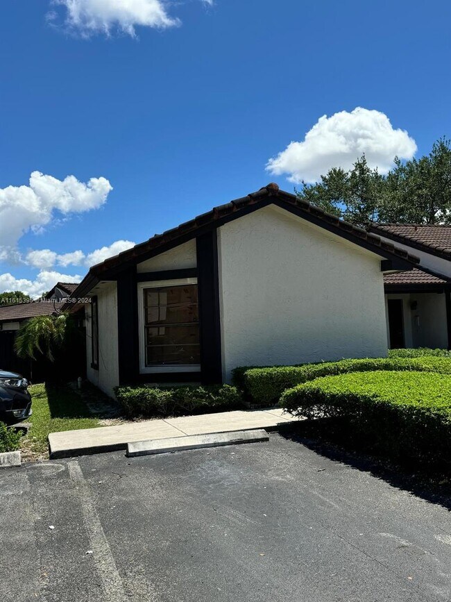 15240 SW 45th Terrace, Miami, FL 33185 House Rental in Miami, FL