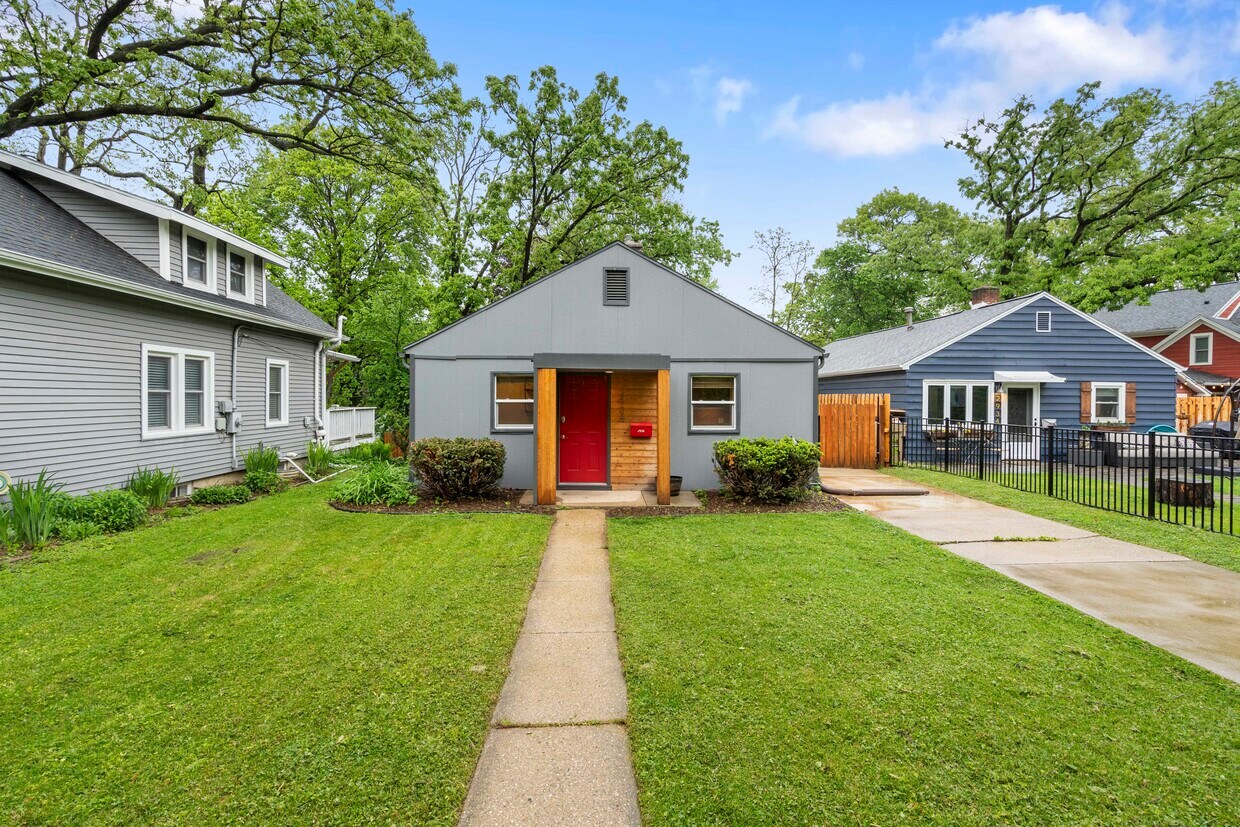 Foto principal - 2938 Bluff St