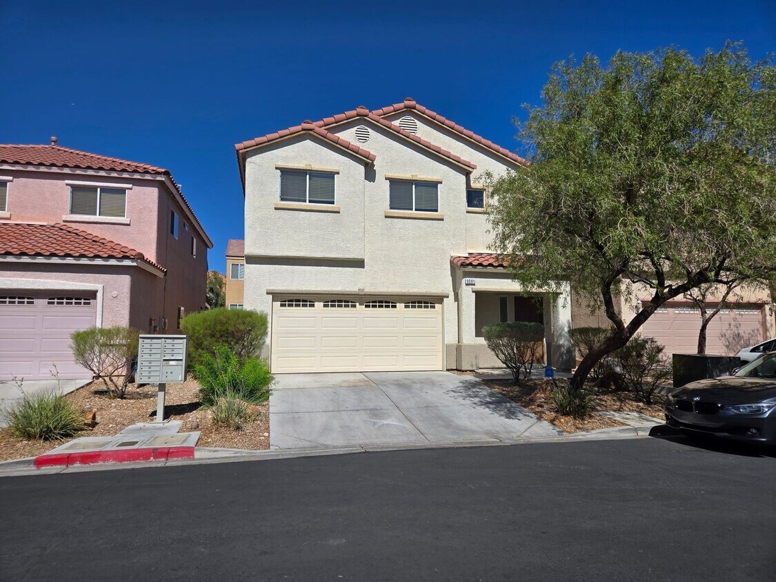 Foto principal - A Stunning 4 Bedroom Home in South West La...