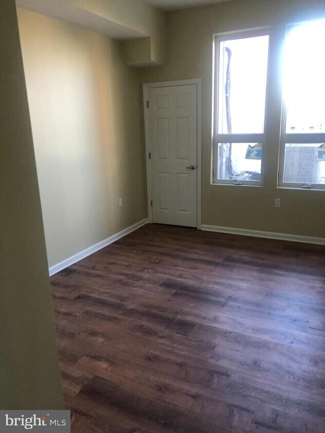 Foto principal - 606 E Landis Ave