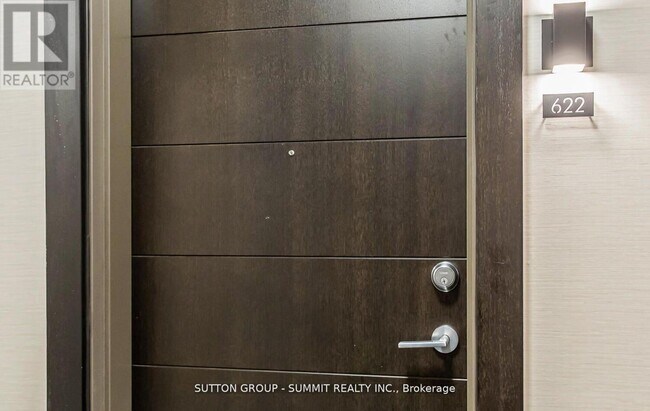 Building Photo - 212 King William St