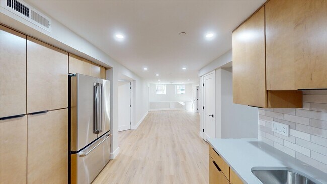 Foto del edificio - 145 Sutherland Rd
