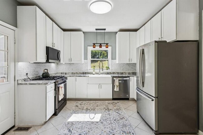 Foto del edificio - 4595 Stewart Reilly Dr