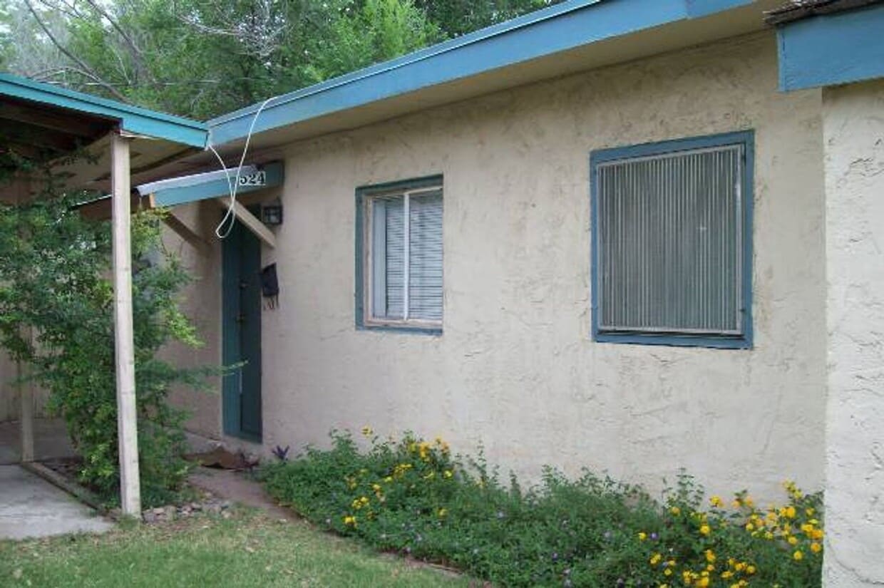 Primary Photo - ? 1 Bed 1 Bath in Tempe – Available August...