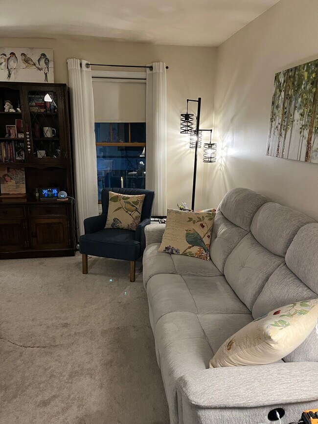 21 Baltimore St Unit E, Gettysburg, PA 17325 Apartments in Gettysburg