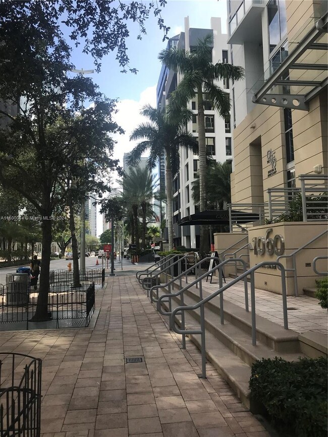 Foto del edificio - 1060 Brickell Ave