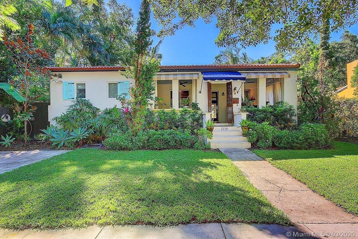 Foto principal - 2330 Overbrook St