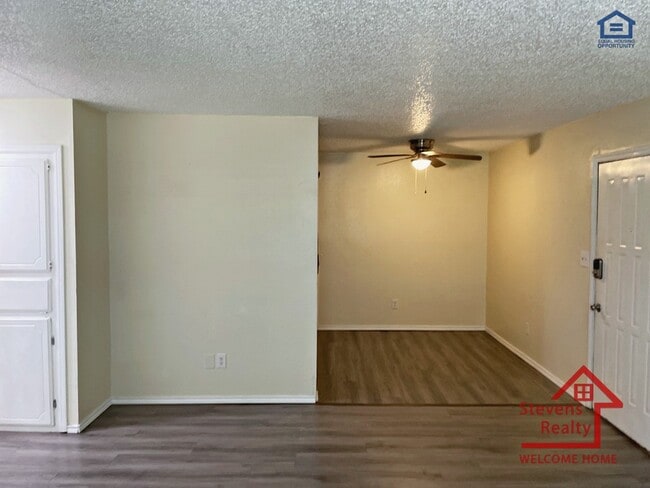 Building Photo - 2111 NW Lindy Ave